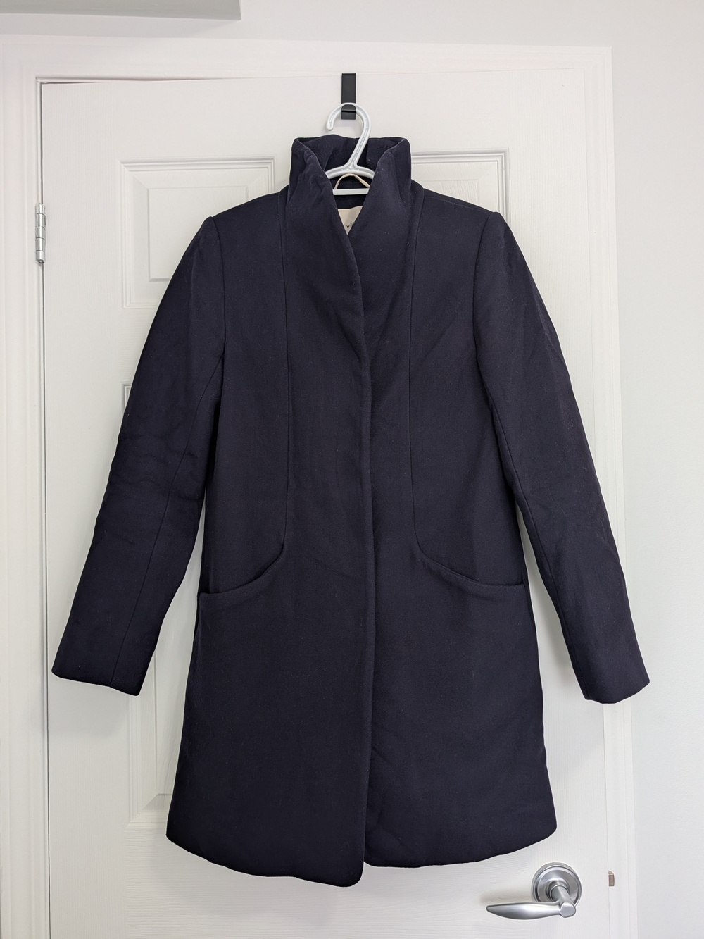 Aritzia Wilfred Navy cocoon Coat Size Small Great Condition Wool Cashmere